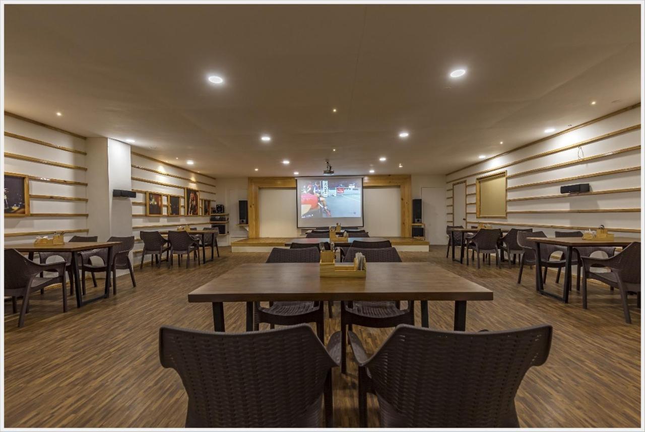 Hotel Green Field Satara Exterior photo